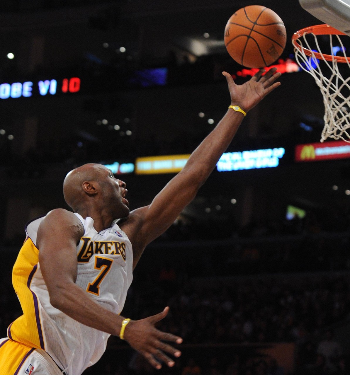 世界杯高清赛事直播入口-奥多姆：我一直自视为控卫 我可能是史上控球技术最好的大个子